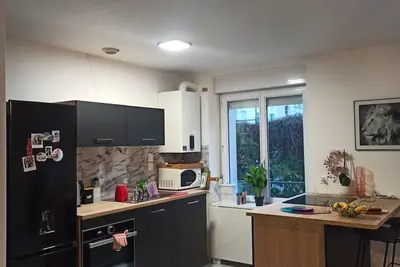 Image de Appartement avec terrasse privatif et stationnement