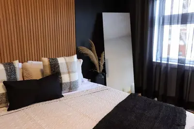 Image de Luxury Artist Condo In Pointe-Sainte-Charles\n\n