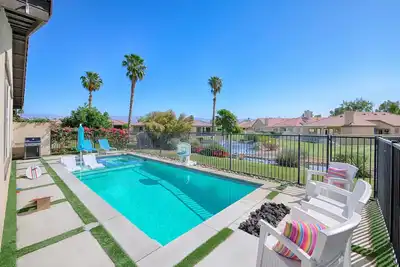 Stylish & Chic Indio Retreat