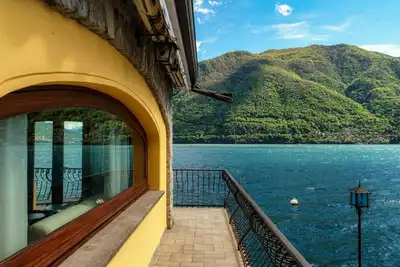 Image de Dependance avec terrasse à Brienno (vue sur le lac de Darsena)