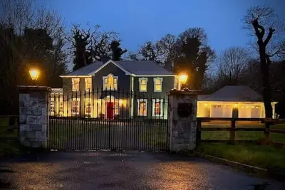 Image de Private Gated Home, 5 bed rms/ensuite, sleeps ten.