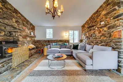 Image de Near Hiking: Pet-Friendly Sierra Valley Gem