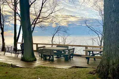 Image de Lakefront Home with Breathtaking Views