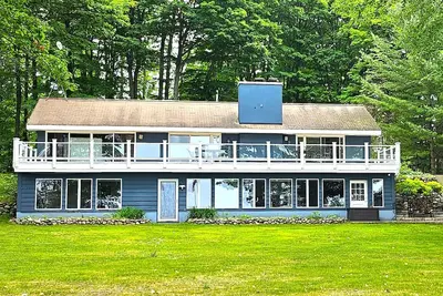 Image de Torch Lake Tranquility