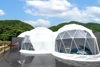 Image de Glamping twin dome with toilet and semiopenair bath Room only plan / Ashigarakamigun Kanagawa