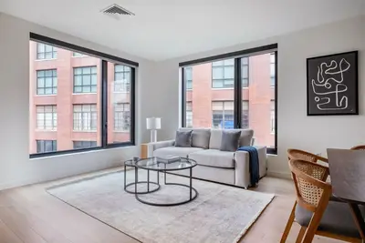 Image de Roomy South Boston 3br w/ Gym & W/D, nr Red Line, by Blueground