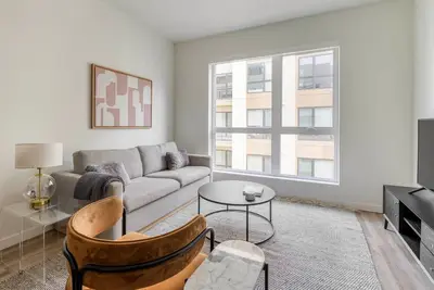 Image de Tasteful Hayward 2br w/ Heated Pool, near Shops & Dining, by Blueground