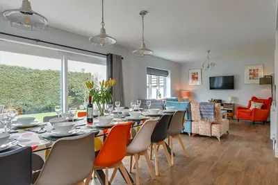 Image de Rosehaven in Sheringham. Luxury 6 Bedroom / 6 Bathroom for 12. Dog Friendly