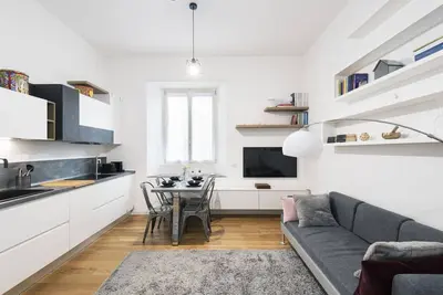 Easylife - Bright apartment in City Life