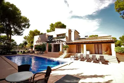Image de Fantastica Casa muy Grande muy Cerca de la Playa en Zona Tranquila, Gran Piscina
