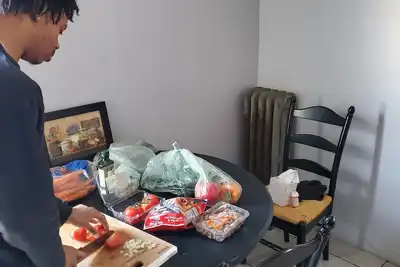 Image de 20 mins to downtown or Indiana