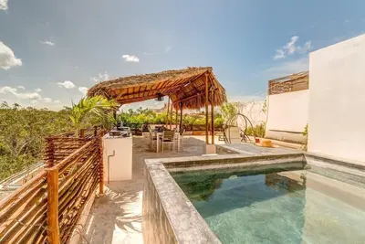 Image de Splendid Penthouse, Rooftop Plunge Pool, 2 Cenotes