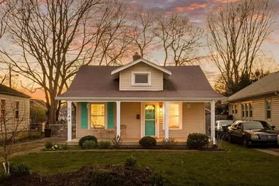 Image de Pet-Friendly Bungalow | Grill + Fire Pit!