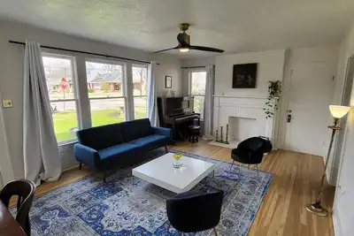 Image de Antique apartment under 6 miles  away from everything Dallas!