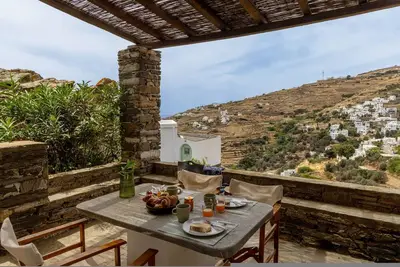 Image de By The Stone, Tinos