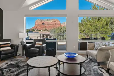 Image de Luxury Home, Red Rock Views & Hot Tub