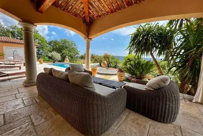 Image de Villa Joséphine vue féerique Estérel piscine et jacuzzi