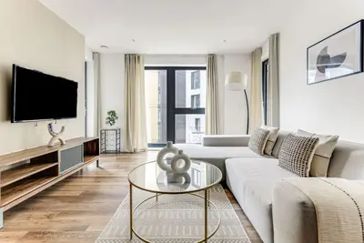 Image de 2 Bed Riverside Flat in Wandsworth
