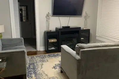 Image de Cozy, bungalow in downtown Minden.