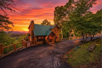 Image de Sevierville Cabin, Hot Tub & Mountain Views