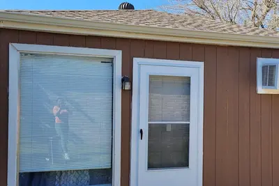 Image de Cool, quiet and equipped-central to multiple highways