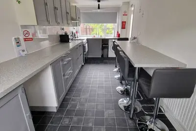 Image de Immaculate 3 bedroom house in Fordbridge