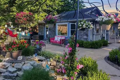 Image de The Cunningham Cottage | King Bed & Garden