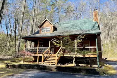 Image de 2 bed Cabin w/ Hot Tub close to Helen #16