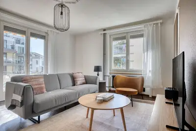 Image de Ruhige  Wipkingen 3 Zw, nah Limmat, 15 min von Hb, by Blueground