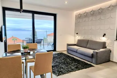 Image de Villa V relaxes next to the beach swimming pool 10 min from Opatija and Rijeka