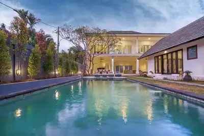 Image de 10Bdr-Last Minute Deal 50%+Off! ! ! Seminyak