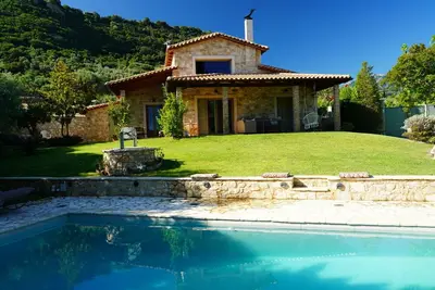 Blue Jasmine Villa with private pool
