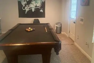 Image de Private basement Apartment with private entrance