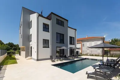 Image de Luxury Apartment Matic Ii with Shared Pool and Terrace Nr. 1