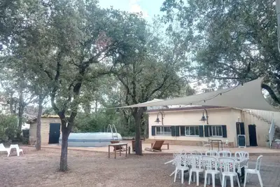 Image de Maison / climatisation /piscine/local vélos motos/parcelle ombragée et clôturée
