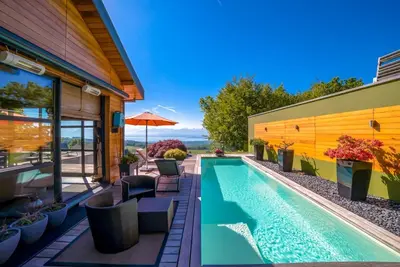 Image de Exclusive Geneva Region Retreat with Pool