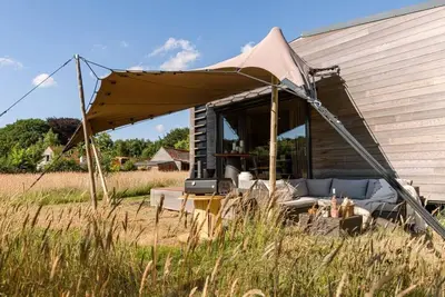 Image de Avontuurlijke cabin met terras in de natuur – nabij Brugge