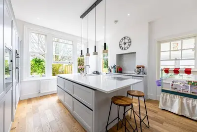 Image de The Lymington Hub Slps 13 hot tub/chef/spa