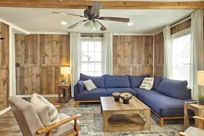 Image de Charming Farmhouse in Oneonta, Ny, 2 Mins away from Cooperstown All Star Village