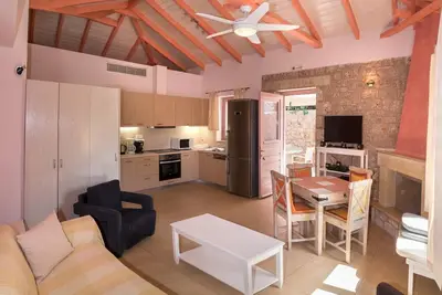 Image de Athena's cottage, Stoupa
