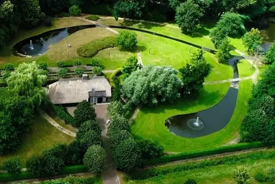 Image de Séjour spacieux à la campagne près de Boxtel avec vue sur le lac, parking gratuit et Wi-Fi rapide. Calme, confortable et parfait pour une escapade relaxante.