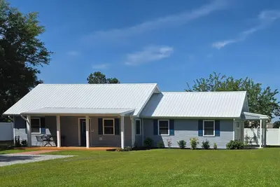 Image de Charming & Cozy 3bdr 2b Home in Heart of Swansboro Perfect for a Relaxing Stay!