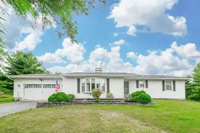 Image de Whispering Pines Manor\n\n