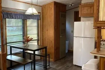 Image de Hideaway! ! less than a mile to the acres