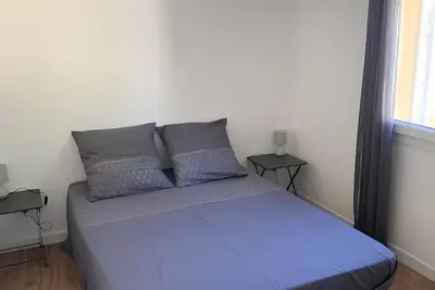 Image de Appartement à 5 minutes des plages - 42m2 - Jardin privatif et Parking privé