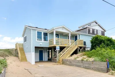 Image de Oceanfront Kdh home with incredible ocean & sunrise views!