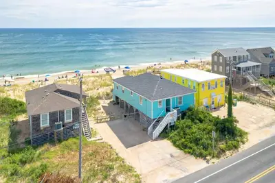 Image de Oceanfront Kdh home w/ incredible views and direct beach access!
