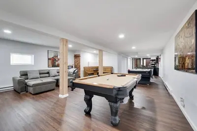 Image de Pocono Mountains, Hidden-Gem, Hottub, GameRoom, Firepit, Min to all Attractions