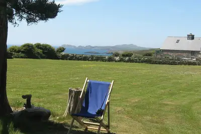 Image de Skomer View, Solva - Deux Chambres Appartement, Couchages 4