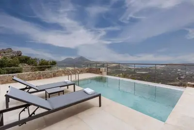 Image de Delightful Chania Villa | 2 Bedrooms | Villa Aaroniero | Breathtaking Sea Views and Outdoor Pool | Myrthios Plakias